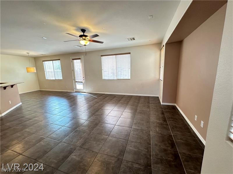 Photo 6 of 40, 545 NEWBERRY SPRINGS Drive