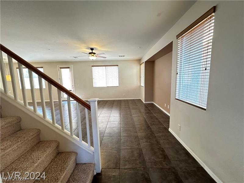 Photo 7 of 40, 545 NEWBERRY SPRINGS Drive
