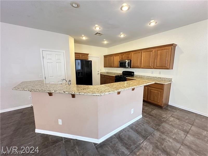 Photo 14 of 40, 545 NEWBERRY SPRINGS Drive