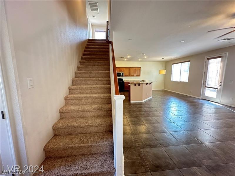 Photo 18 of 40, 545 NEWBERRY SPRINGS Drive