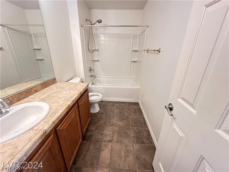 Photo 27 of 40, 545 NEWBERRY SPRINGS Drive