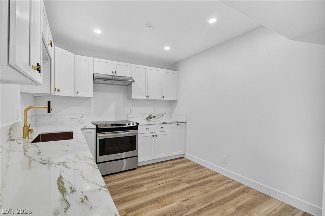 Photo 9 of 34, 3930 University Center Drive #103