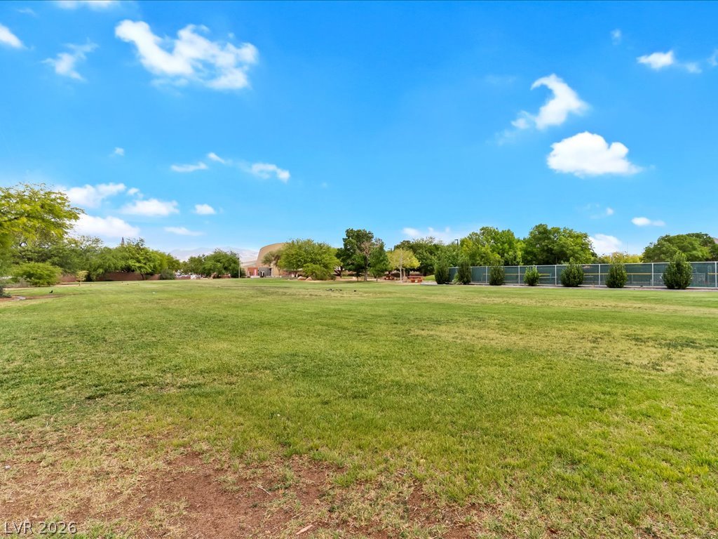 Photo 38 of 43, 3125 N Buffalo Drive #2092