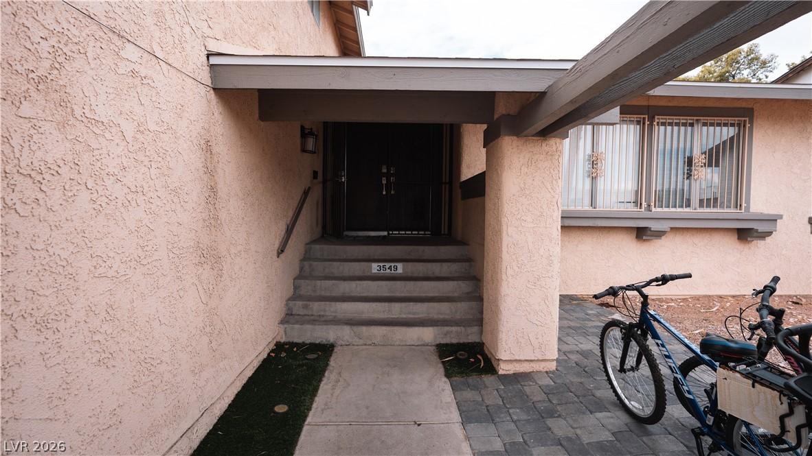 Photo 13 of 65, 3549 E Reno Avenue