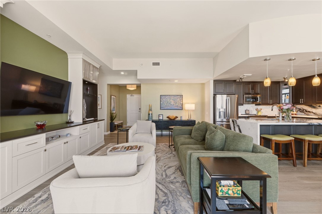 Photo 5 of 200 W Sahara Avenue #4004