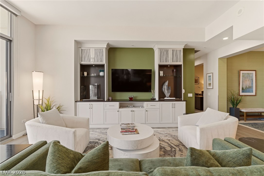 Photo 3 of 200 W Sahara Avenue #4004