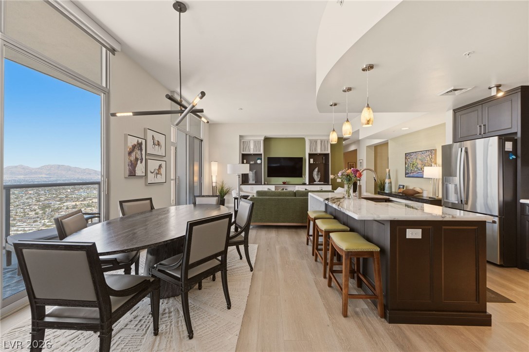 Photo 14 of 69, 200 W Sahara Avenue #4004