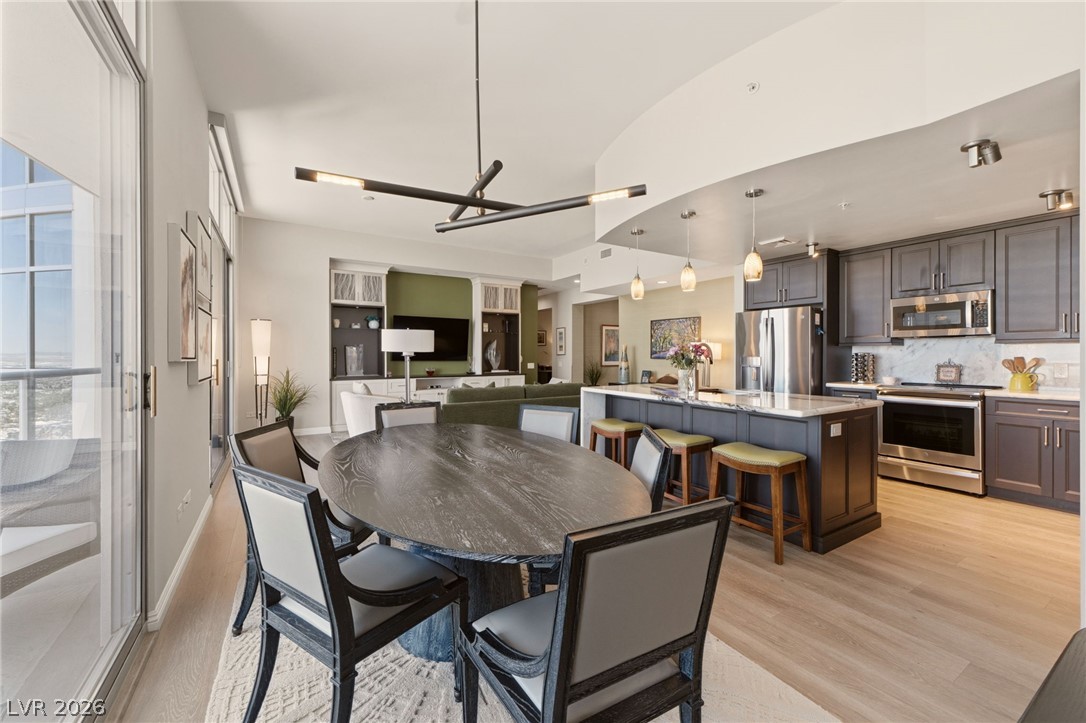 Photo 15 of 69, 200 W Sahara Avenue #4004