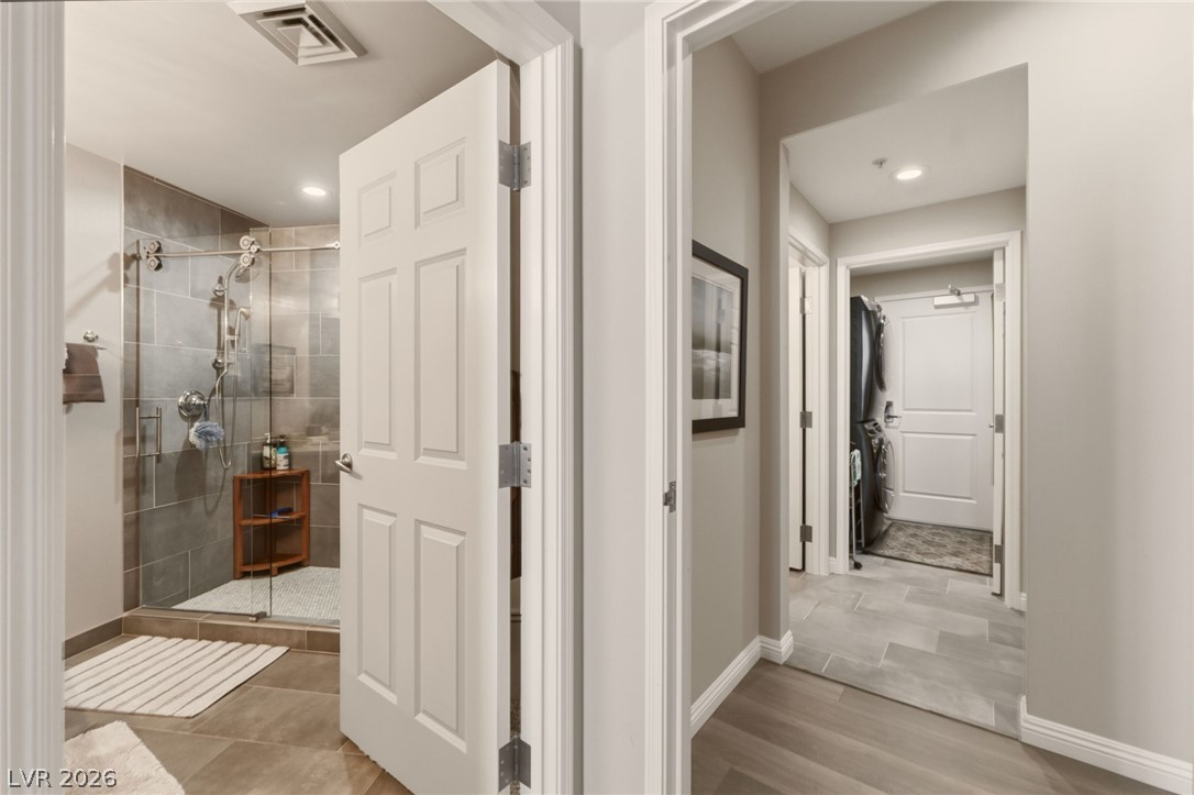 Photo 43 of 69, 200 W Sahara Avenue #4004