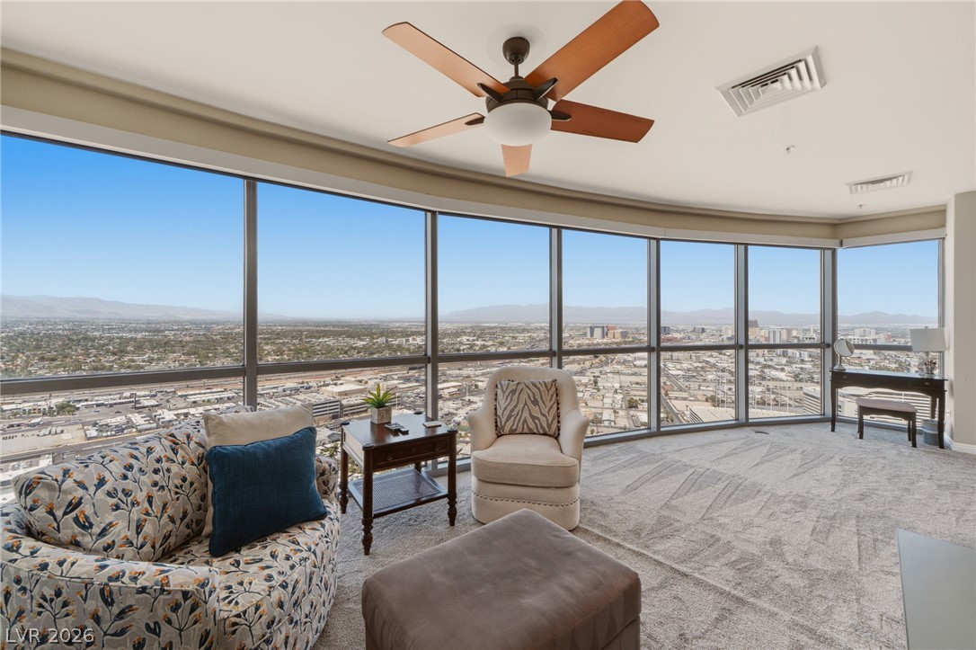Photo 26 of 69, 200 W Sahara Avenue #4004
