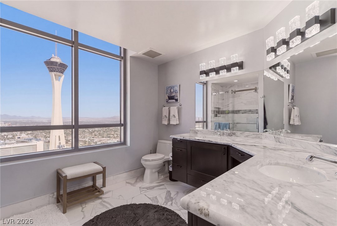 Photo 30 of 69, 200 W Sahara Avenue #4004