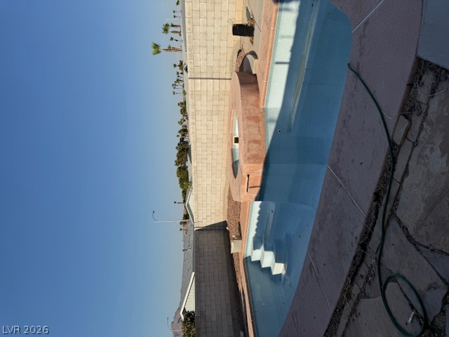 Photo 16 of 20, 4848 Califa Drive