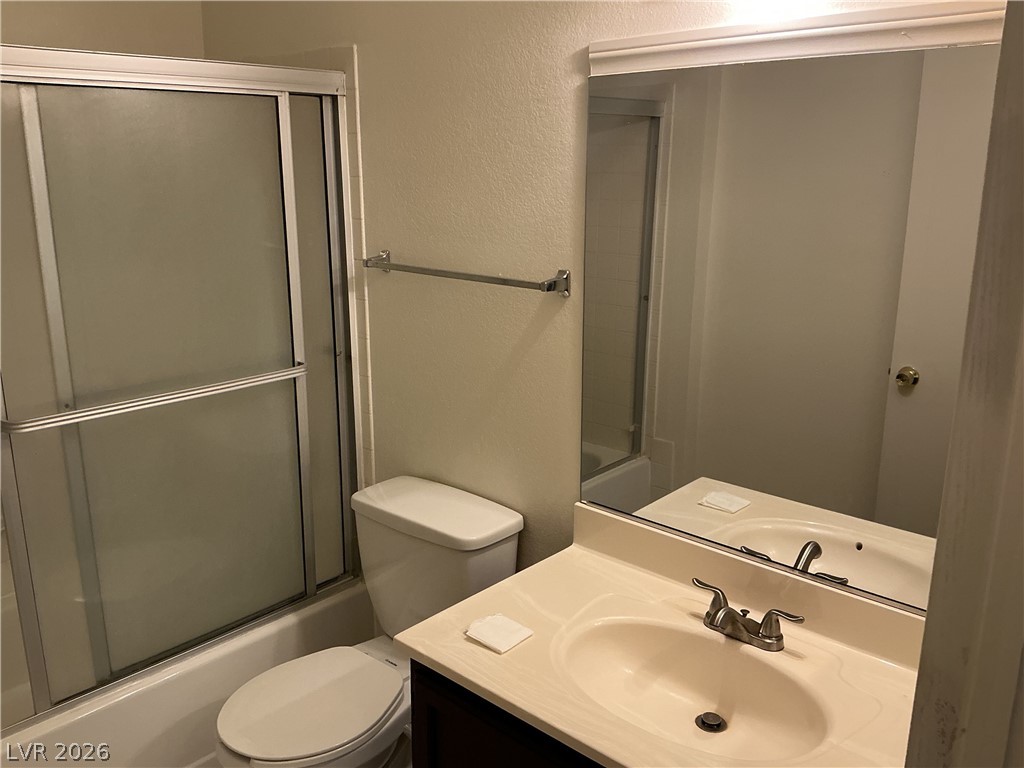 Photo 6 of 14, 5175 Caliente Street #122