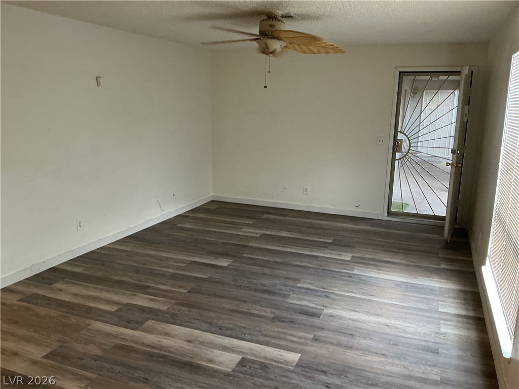 Photo 12 of 14, 5175 Caliente Street #122