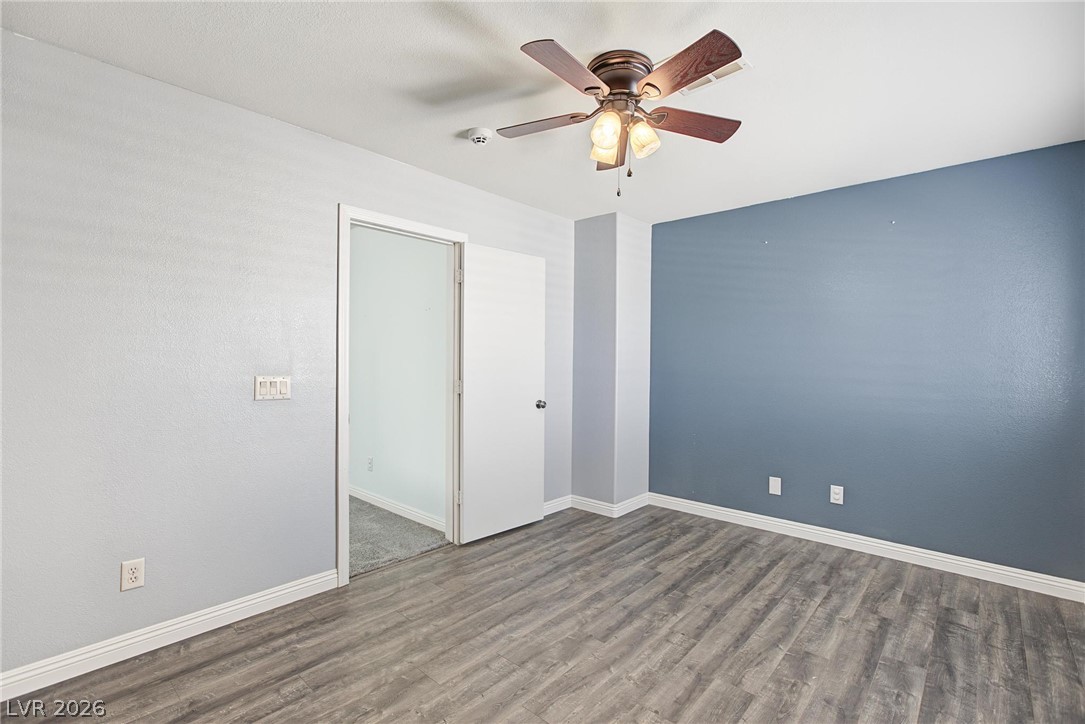 Photo 33 of 38, 911 Sterling Thorn Court