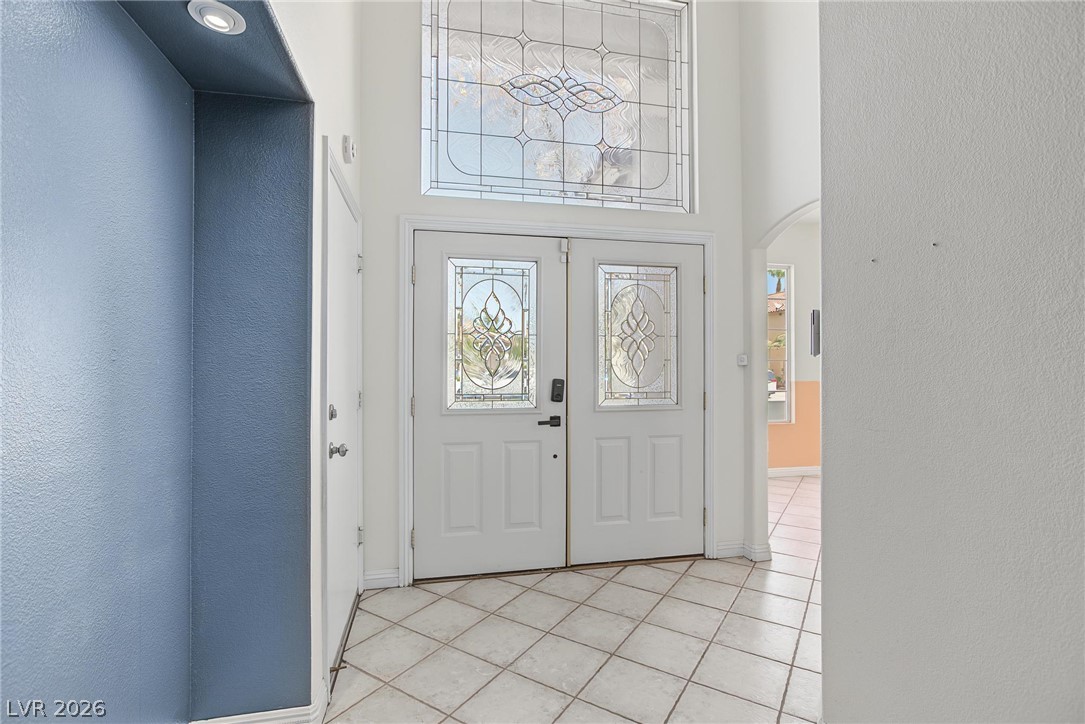 Photo 6 of 38, 911 Sterling Thorn Court