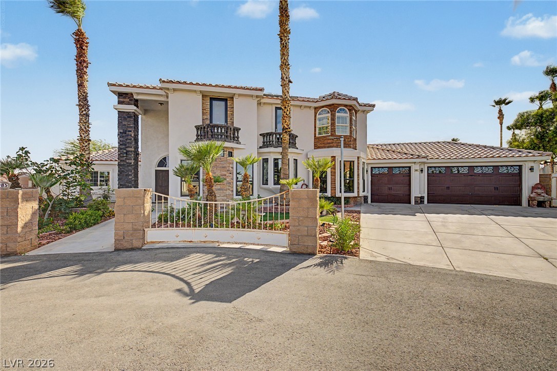 8985 S Tenaya Way, Las Vegas 89113