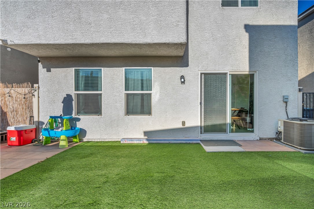 Photo 14 of 27, 5037 Bloodhound Street