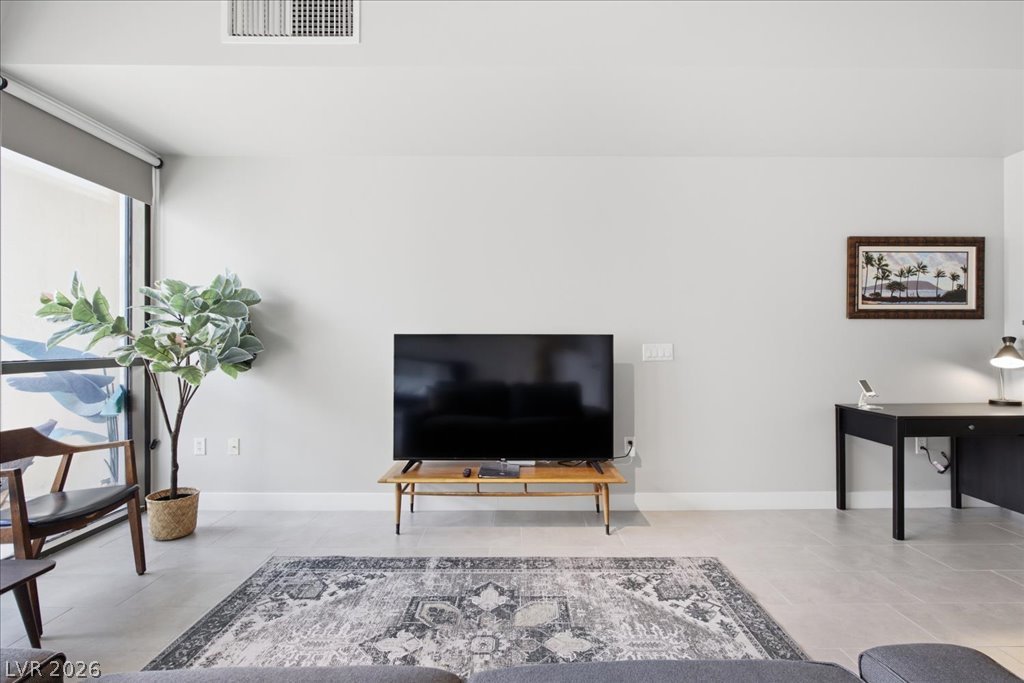 Photo 12 of 45, 353 E Bonneville Avenue #630