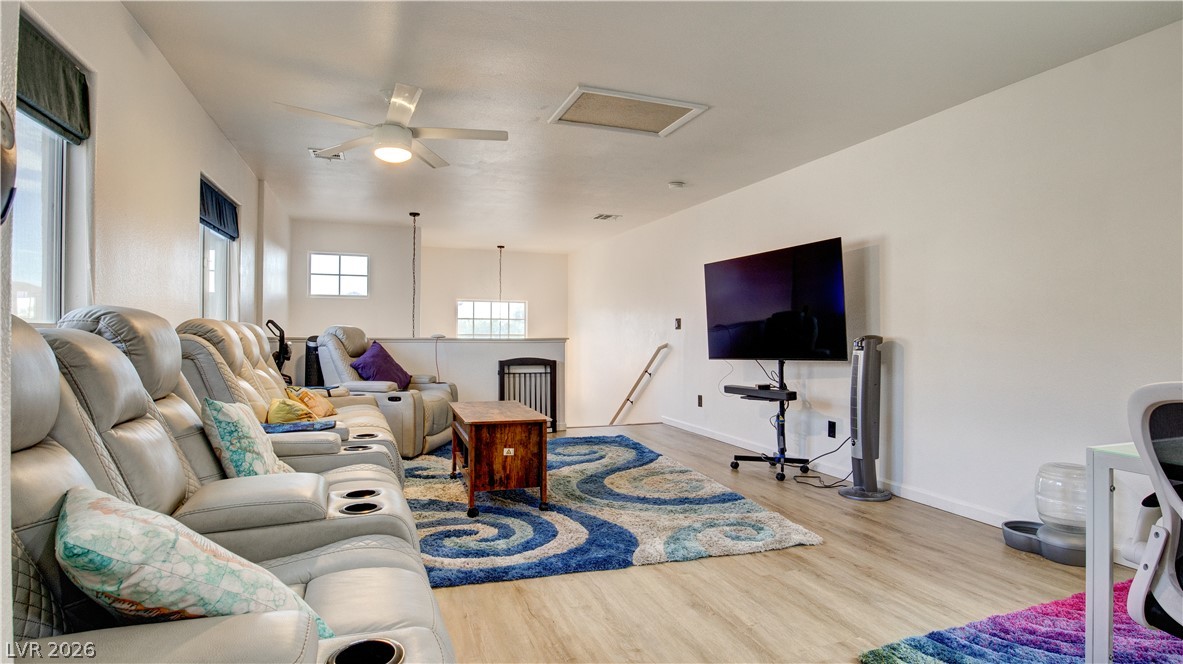 Photo 4 of 3512 Terraza Mar Avenue