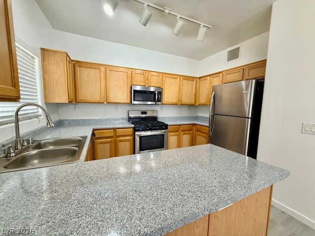 Photo 4 of 10290 Gilmore Canyon Court #103