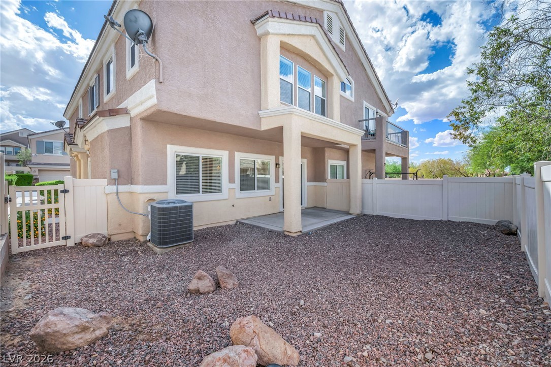 Photo 38 of 45, 1144 Harts Bluff Place #2