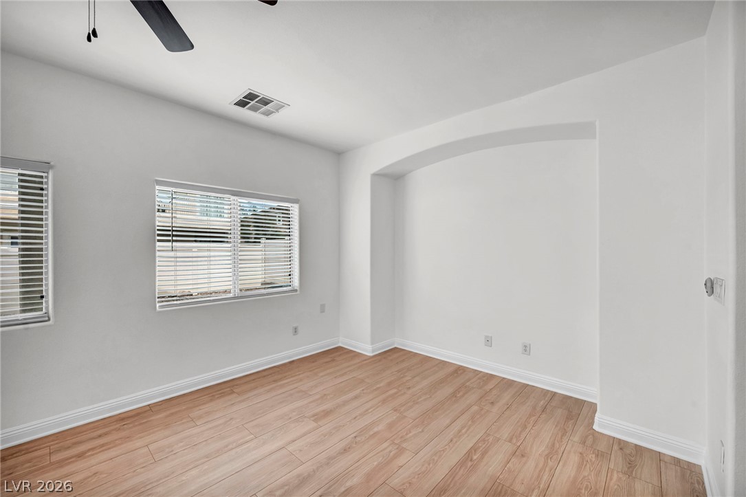 Photo 11 of 45, 1144 Harts Bluff Place #2