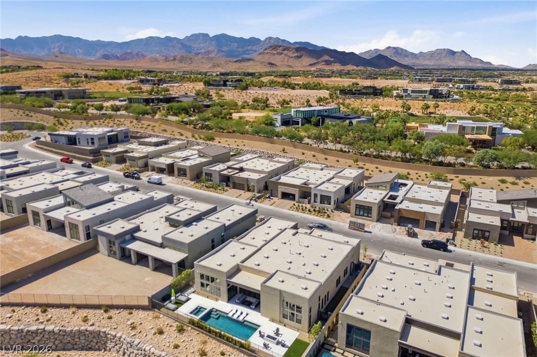 Photo 13 of 60, 11233 Desert Heights Avenue