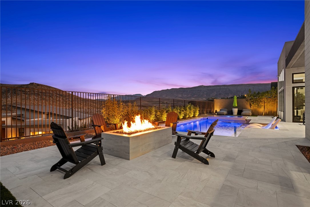 Photo 3 of 11233 Desert Heights Avenue