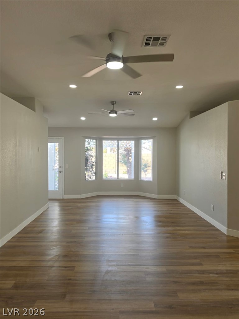 Photo 14 of 36, 320 New Hope Drive