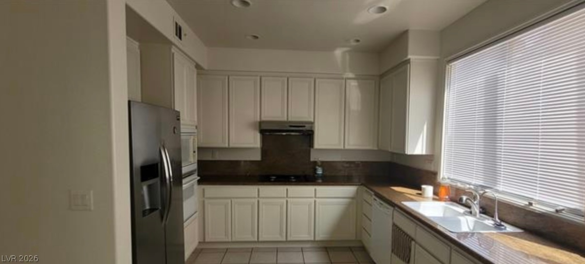 Photo 16 of 19, 4774 Willow Glen Drive
