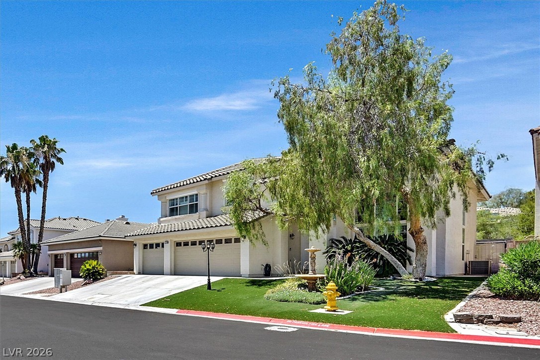 Photo 10 of 60, 3739 Broadmead Street