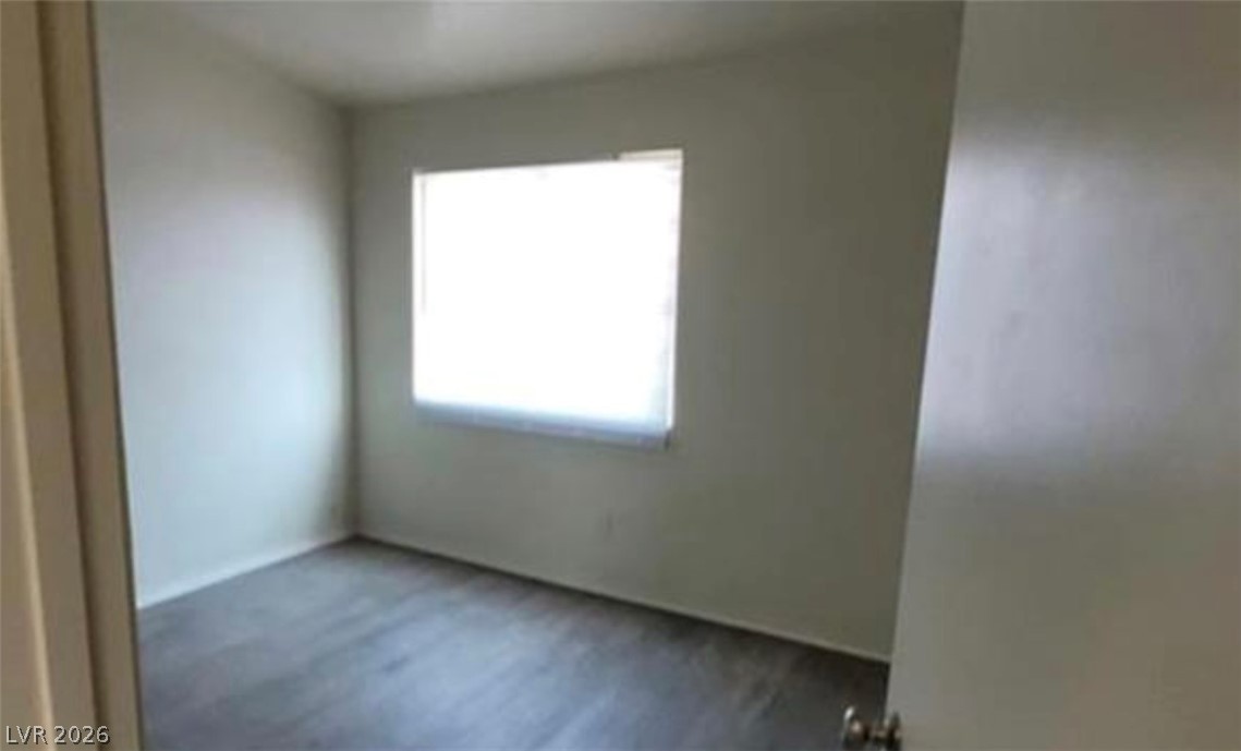 Photo 21 of 26, 2501 Charleville Avenue #104