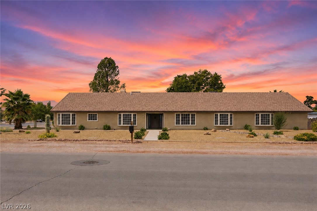 6191 Lindell Road, Las Vegas 89118