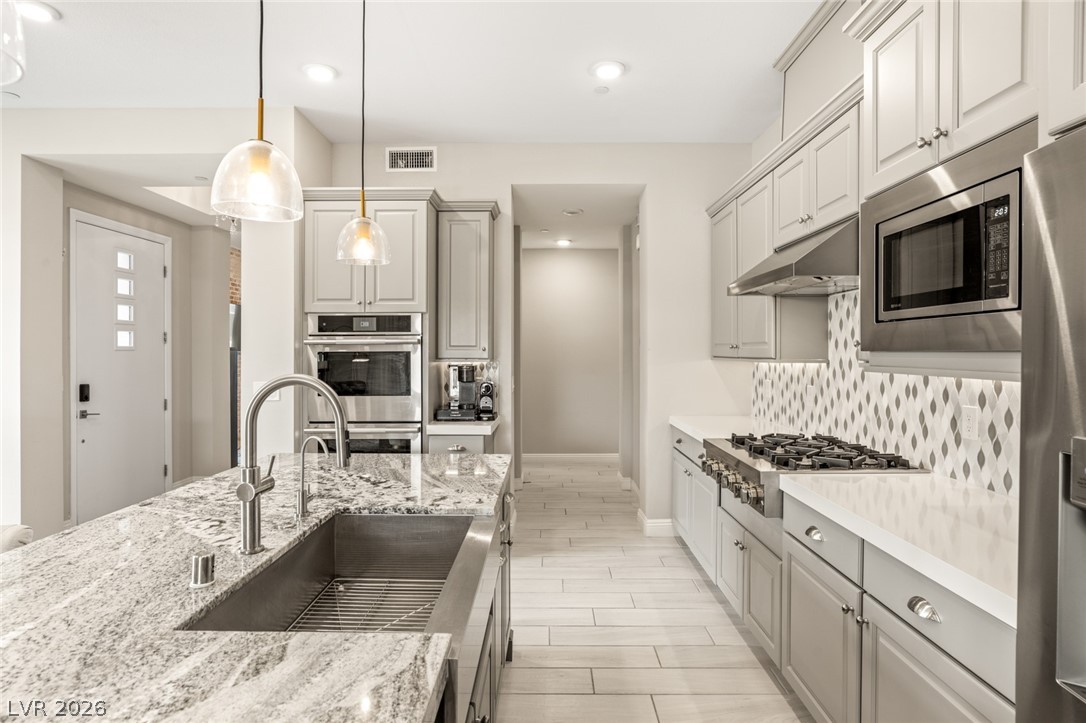 Photo 14 of 34, 11280 Granite Ridge Drive #1105