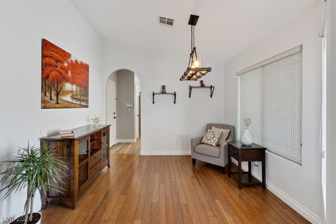 Photo 4 of 9686 Giddings Avenue