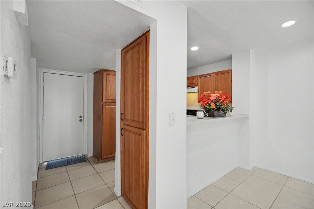 Photo 7 of 26, 5549 Orchard Lane
