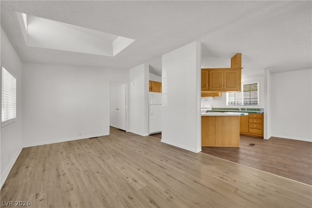 Photo 6 of 34, 5914 Sassy Rose Drive