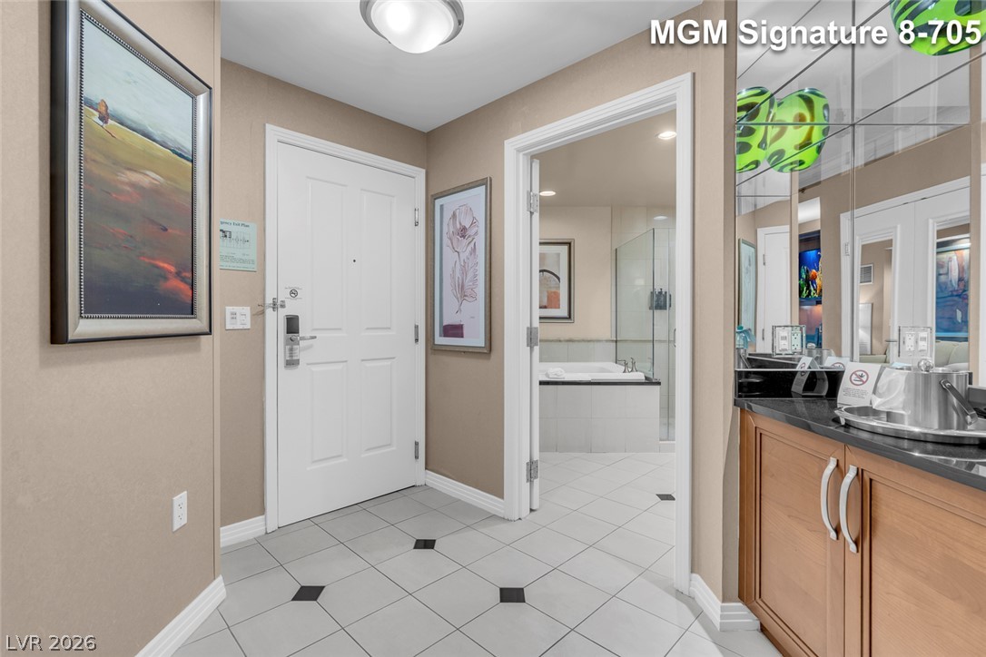 Photo 37 of 62, 135 E Harmon Avenue #805