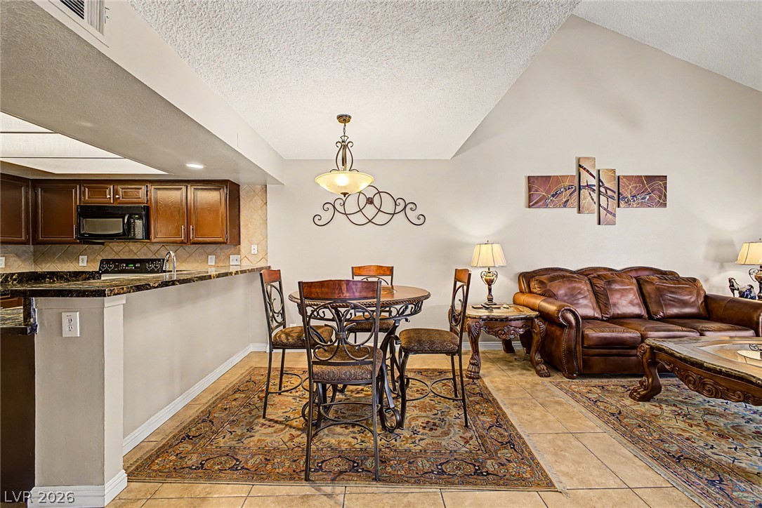 Photo 13 of 32, 2753 Lodestone Drive #0