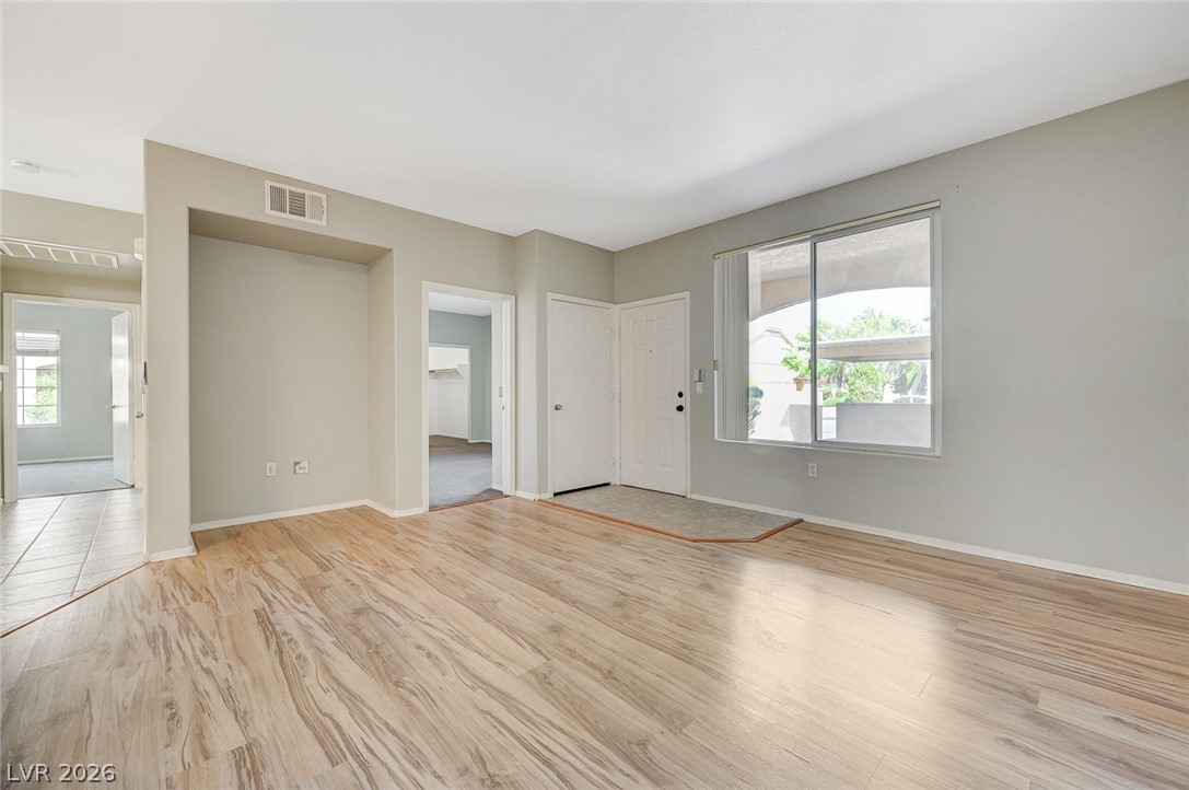 Photo 3 of 1401 N Michael Way #123