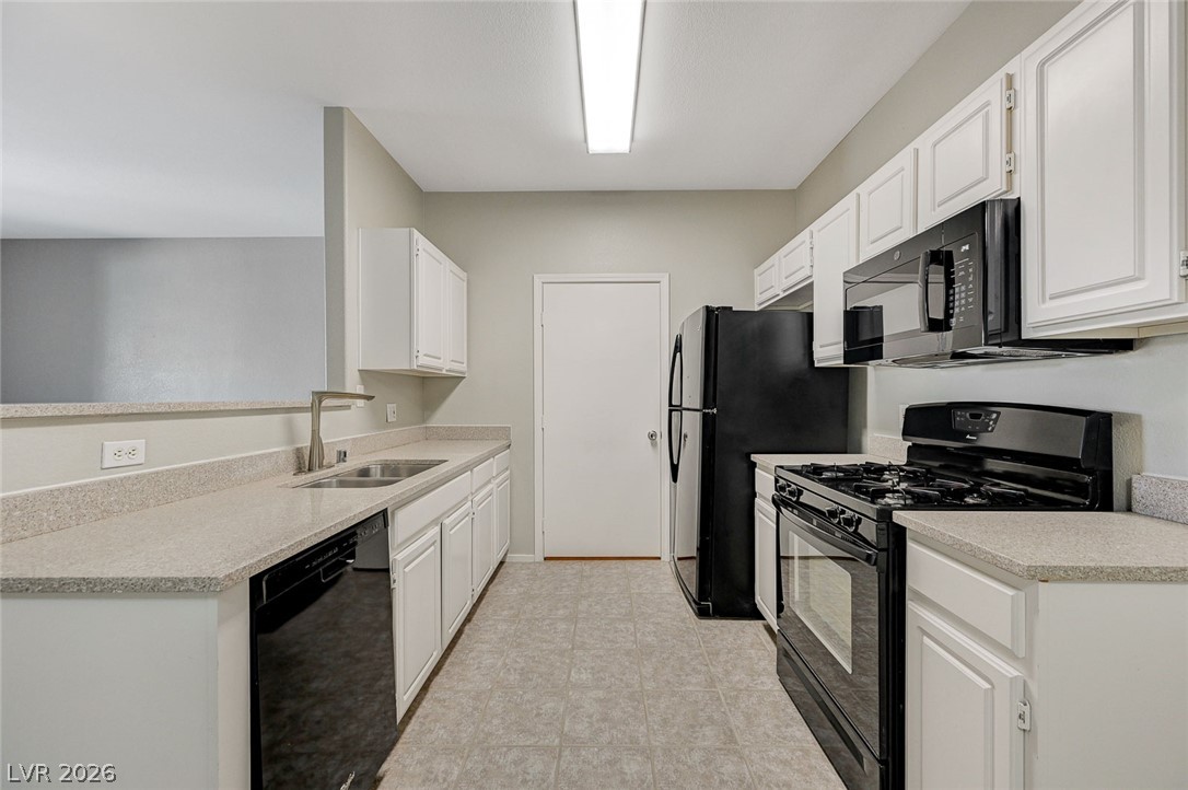 Photo 12 of 31, 1401 N Michael Way #123