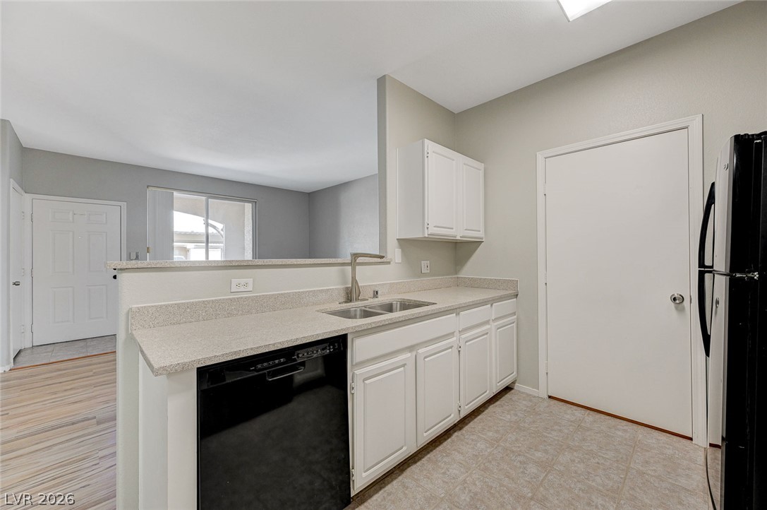 Photo 14 of 31, 1401 N Michael Way #123
