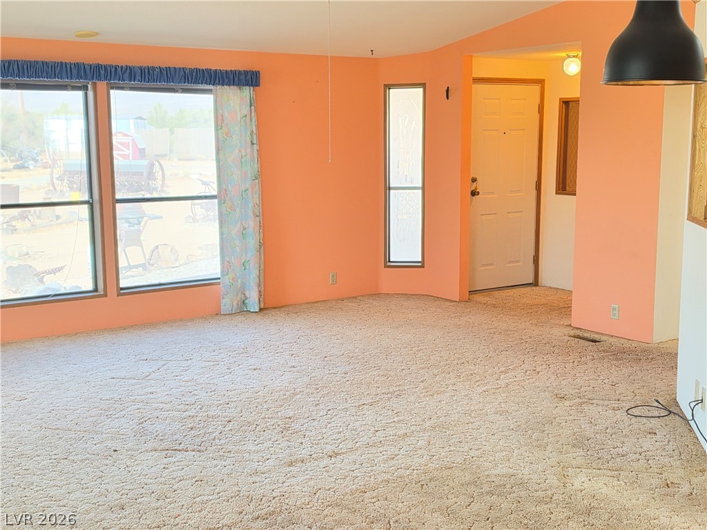 Photo 7 of 33, 1601 Appaloosa Lane