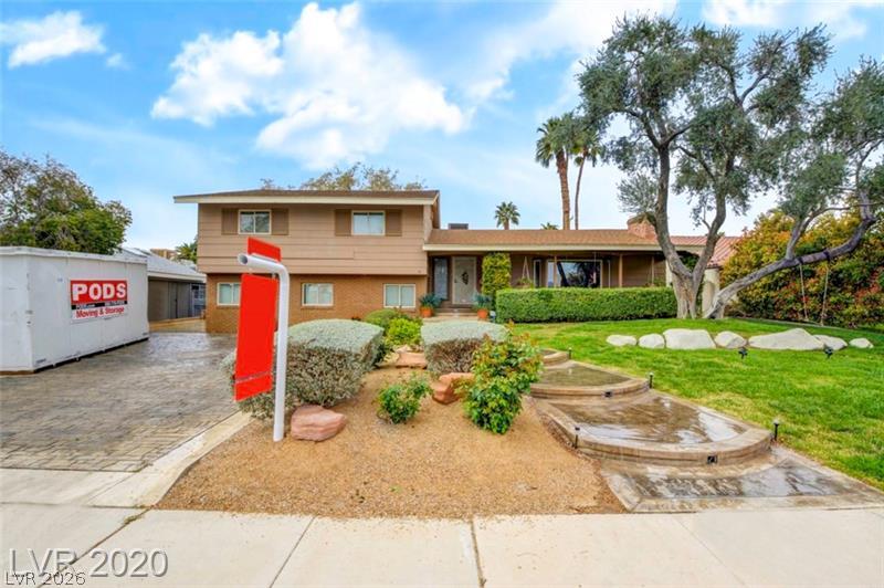 Photo 2 of 1804 Chapman Drive