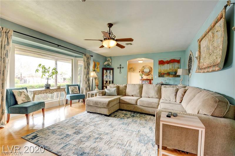 Photo 5 of 1804 Chapman Drive