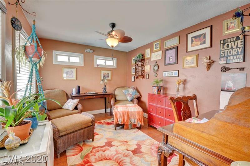 Photo 8 of 31, 1804 Chapman Drive
