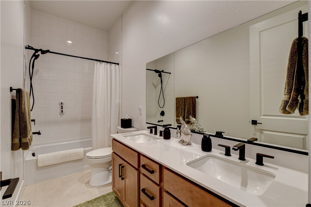 Photo 13 of 79, 9006 Coastal Oaks Street