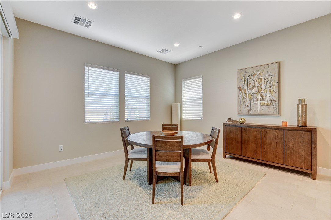Photo 22 of 79, 9006 Coastal Oaks Street