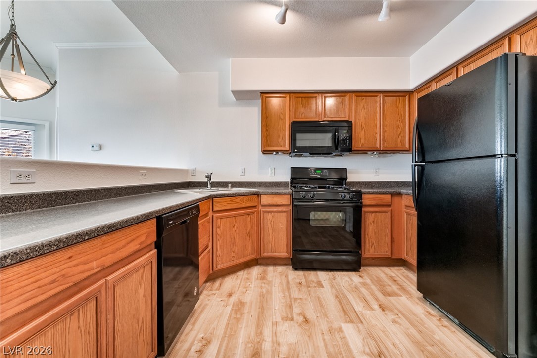 Photo 13 of 34, 9303 W GILCREASE Avenue #2189